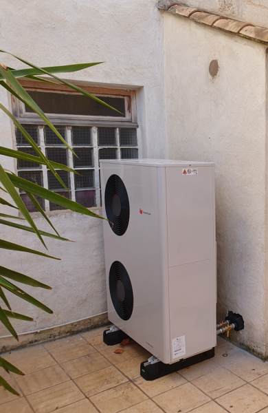 Installation de Pompe à chaleur Air/Eau réalisée à Vedène dans le Vaucluse
